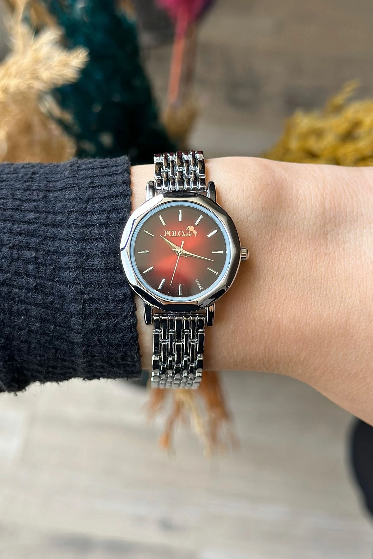 Zarif Vintage Kadın Kol Saati Gümüş-Kırmızı Renk Pl-1480B5X Kırmızı Pl-1480B5X